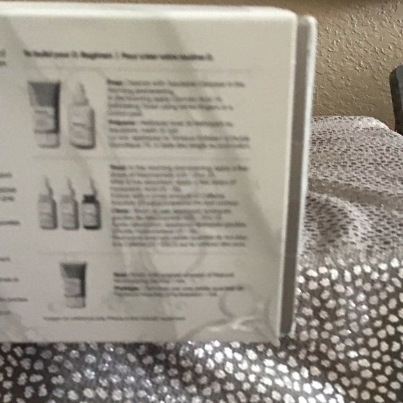 THE ORDINARY Skincare Essentials Set NIB - Picture 3 of 4